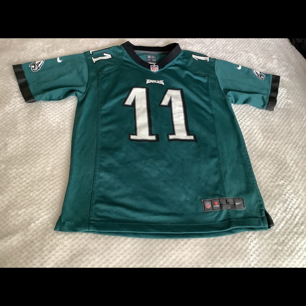 Youth Nike On Field Philadelphia Eagles “Wentz” Jersey. Size: Large (14/16)